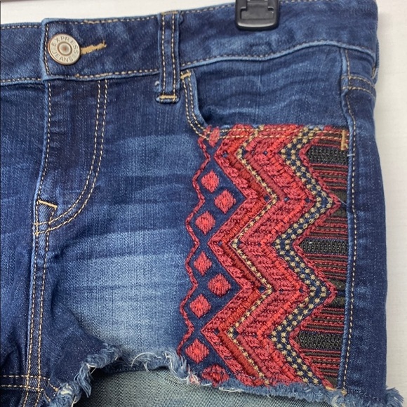 Express Jeans Women's Denim Shorts - Picture 3 of 6